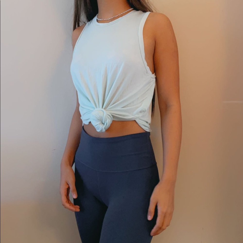 Hollister top
